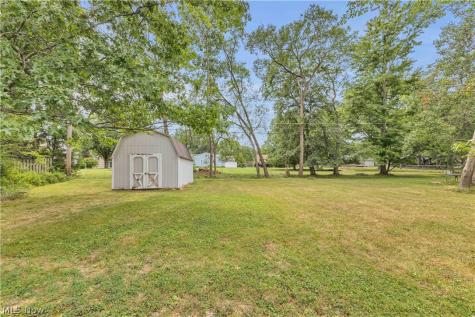 20559 Westwood Park Boulevard Strongsville OH 44149