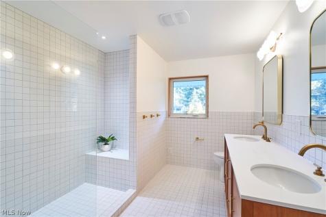 3866 Woodthrush Road Akron OH 44333
