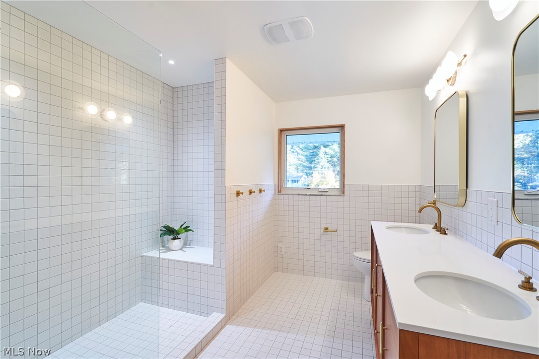 3866 Woodthrush Road Akron OH 44333