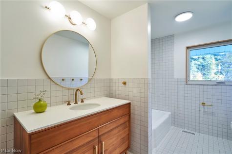 3866 Woodthrush Road Akron OH 44333