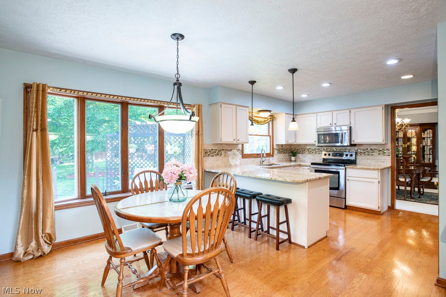 18100 Rustic Hollow Strongsville OH 44136