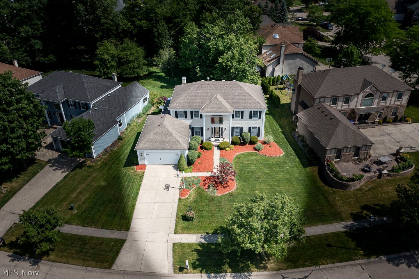 18100 Rustic Hollow Strongsville OH 44136