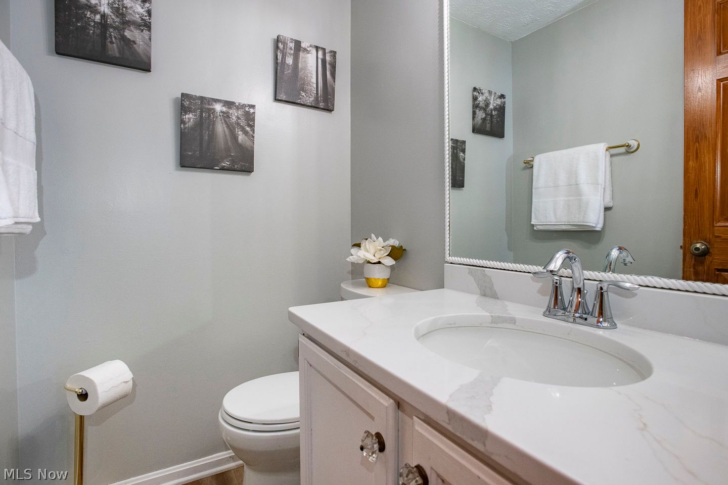 18100 Rustic Hollow Strongsville OH 44136