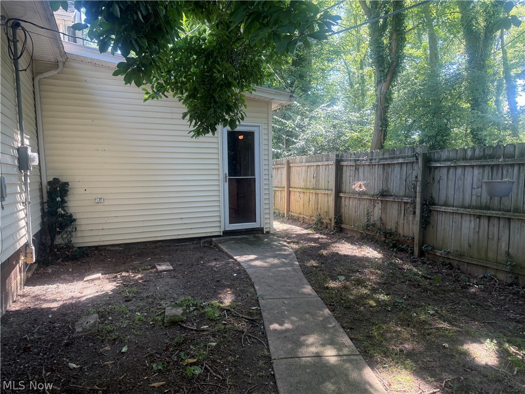 390 Oak Cliff Drive Bay Village OH 44140