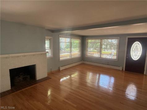 390 Oak Cliff Drive Bay Village OH 44140