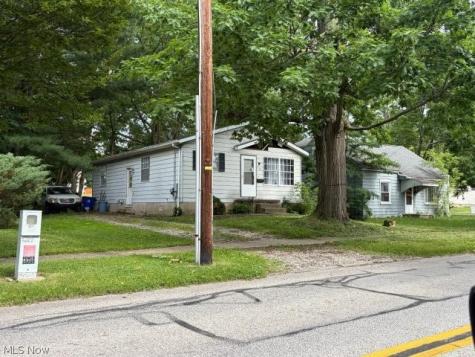 465 S Diamond Street Ravenna OH 44266