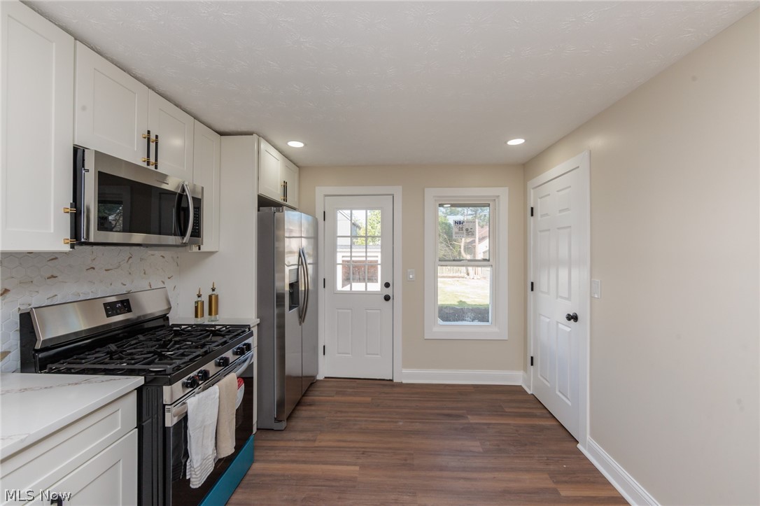 1272 Warren Road Lakewood OH 44107