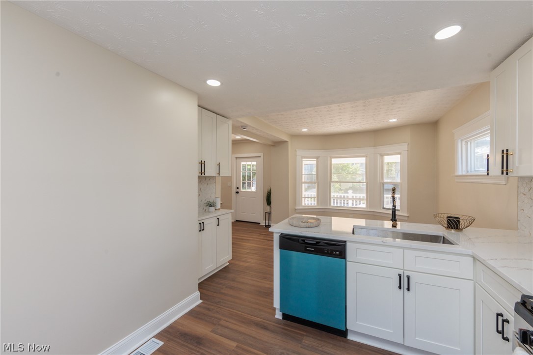 1272 Warren Road Lakewood OH 44107