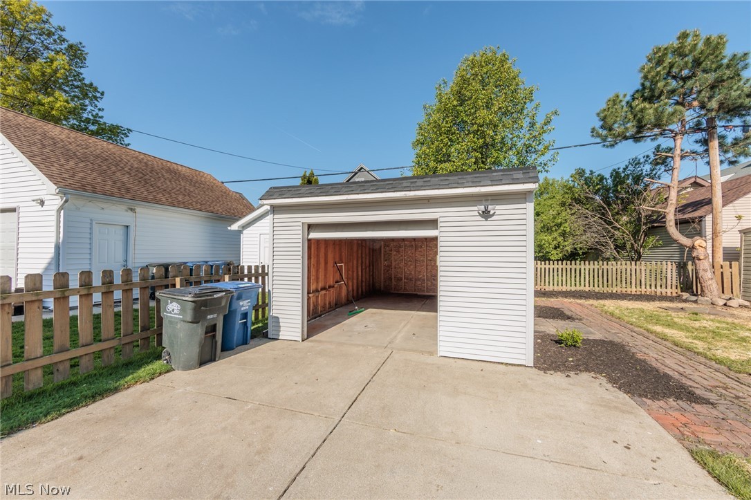 1272 Warren Road Lakewood OH 44107
