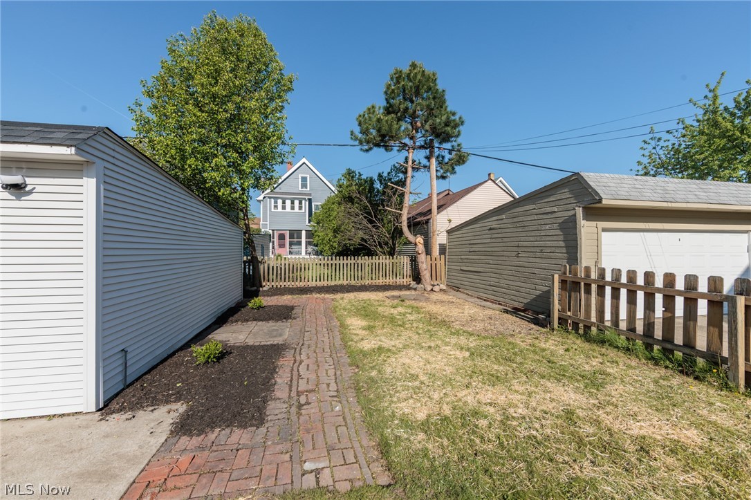 1272 Warren Road Lakewood OH 44107