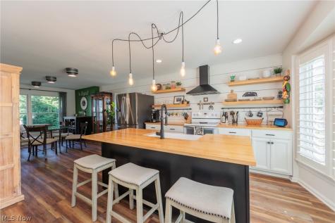 1790 Wright Avenue Rocky River OH 44116