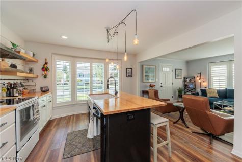 1790 Wright Avenue Rocky River OH 44116