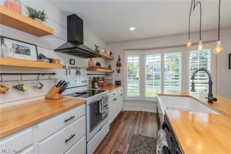 1790 Wright Avenue Rocky River OH 44116
