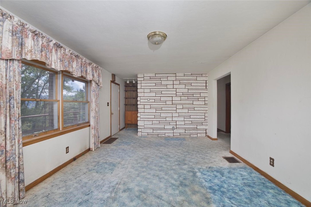 3927 Daisyview Street Shadyside OH 43947