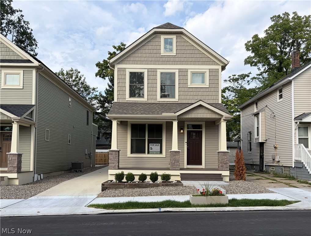 1885 Woodlawn Avenue Cleveland OH 44112