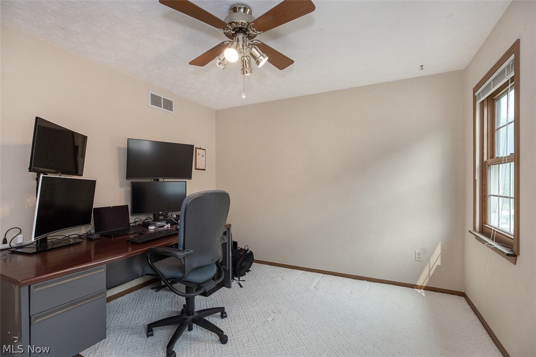 9204 Pleasant Lake Boulevard Parma OH 44130