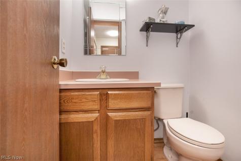 9204 Pleasant Lake Boulevard Parma OH 44130