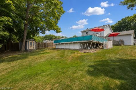 9204 Pleasant Lake Boulevard Parma OH 44130