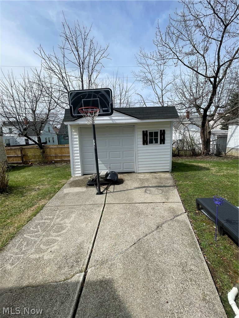 5408 Oakwood Avenue Maple Heights OH 44137