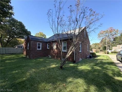 4626 17th Street NW Canton OH 44708