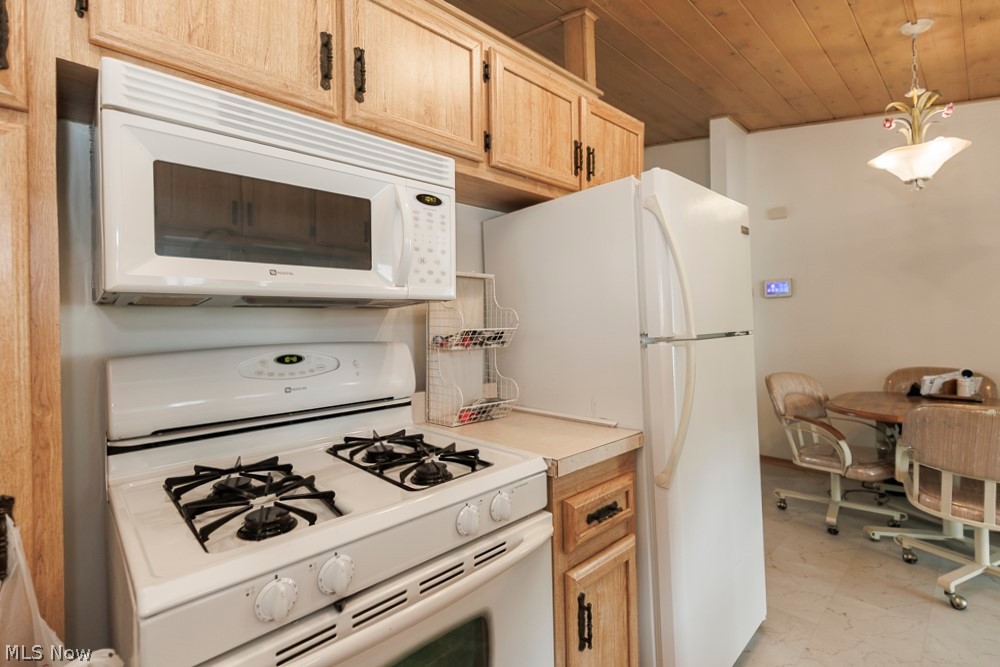 525 Walnut Street Elyria OH 44035