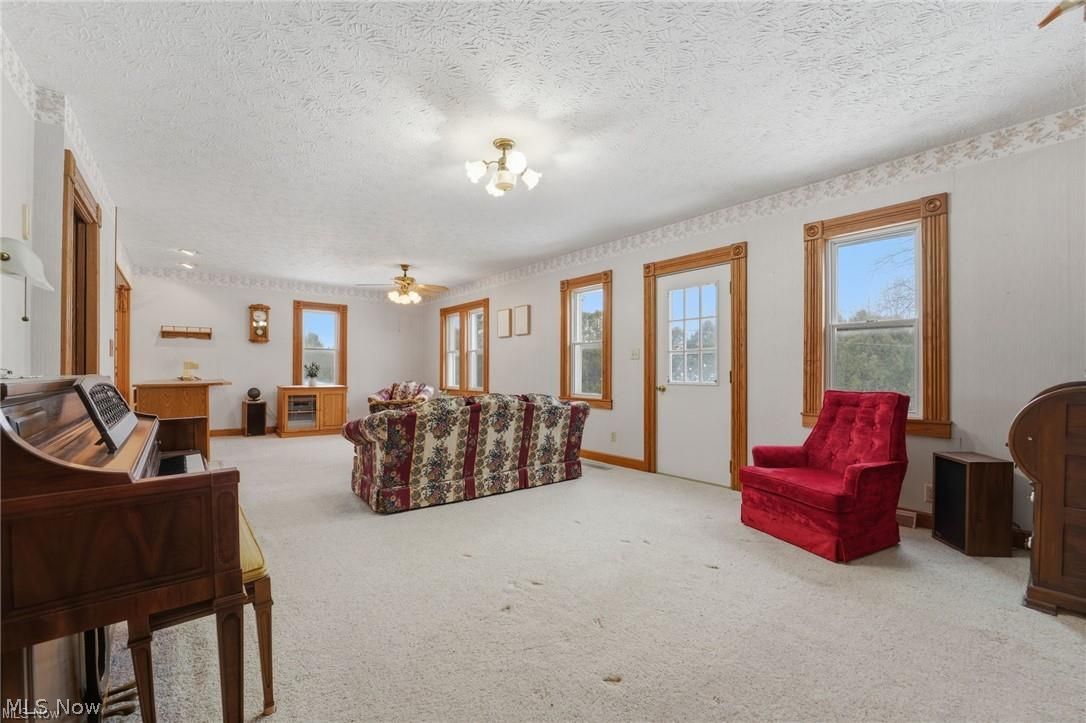 17452 Huntley Road Huntsburg OH 44046