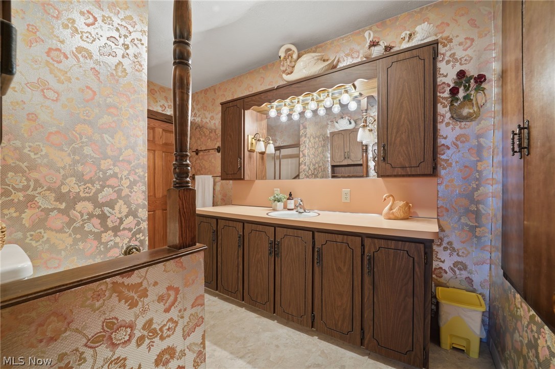 17452 Huntley Road Huntsburg OH 44046