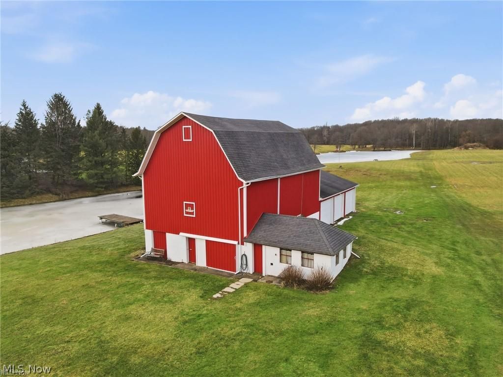 17452 Huntley Road Huntsburg OH 44046