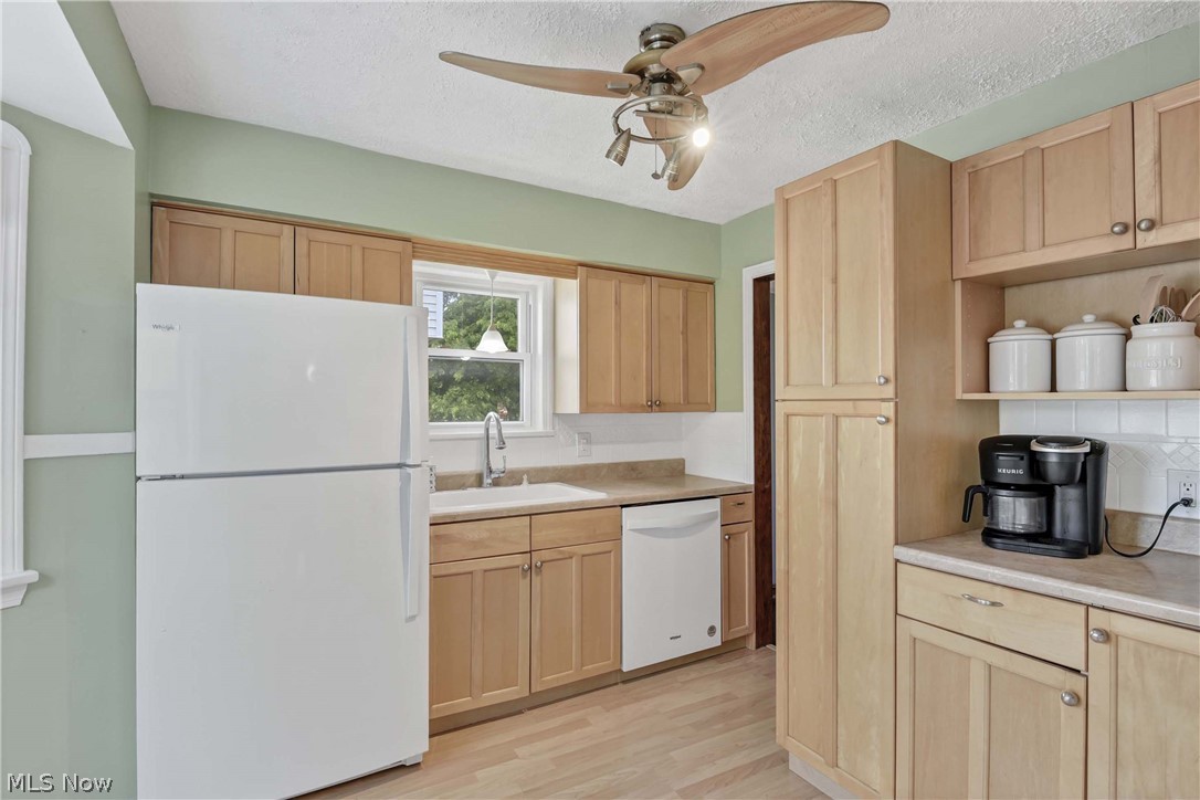 15027 Rosemary Avenue Cleveland OH 44111