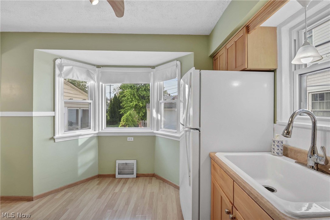 15027 Rosemary Avenue Cleveland OH 44111