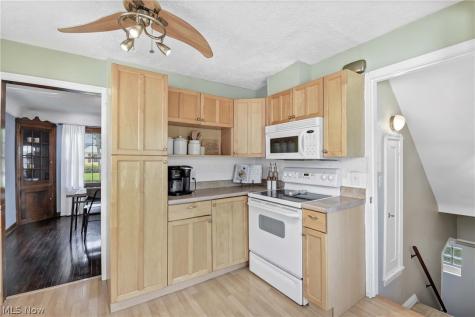 15027 Rosemary Avenue Cleveland OH 44111