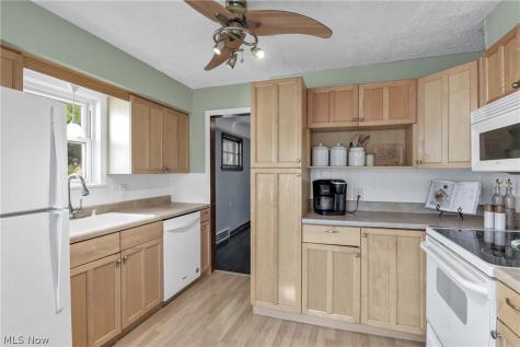 15027 Rosemary Avenue Cleveland OH 44111