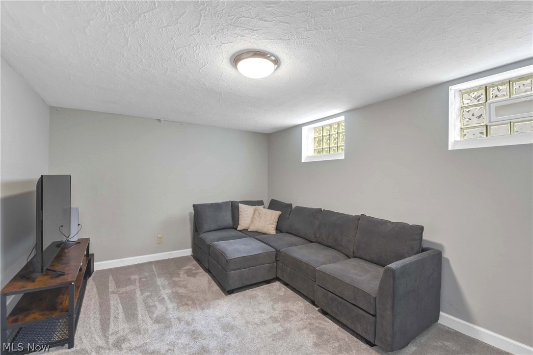15027 Rosemary Avenue Cleveland OH 44111