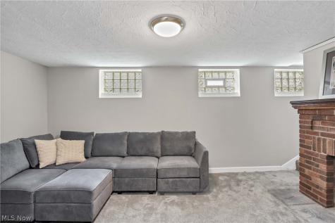 15027 Rosemary Avenue Cleveland OH 44111