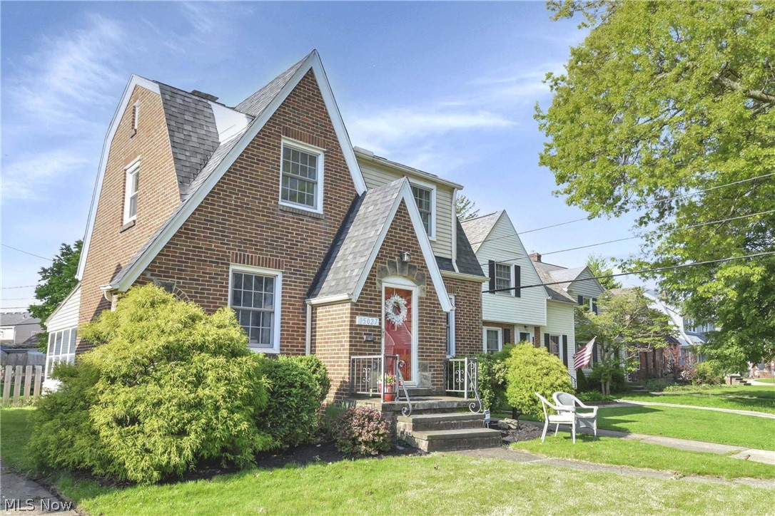 15027 Rosemary Avenue Cleveland OH 44111