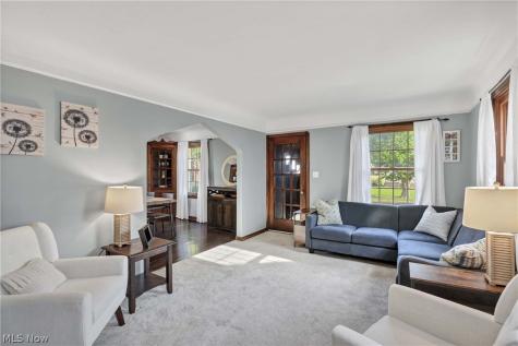15027 Rosemary Avenue Cleveland OH 44111