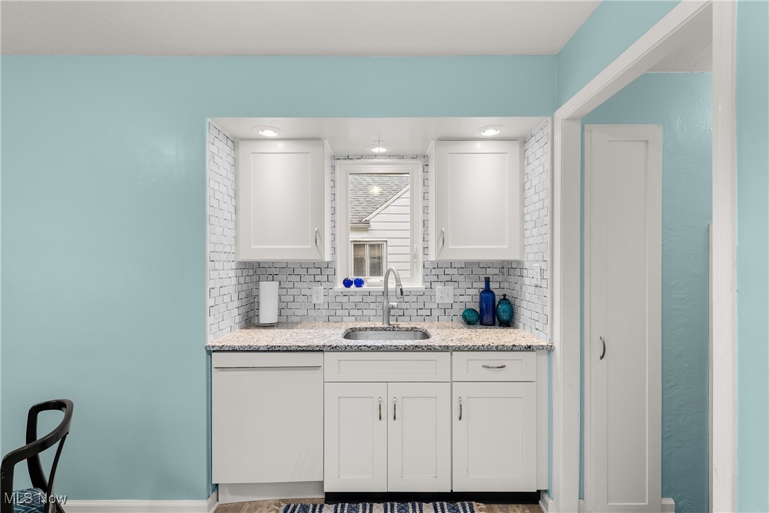 5101 Lucydale Avenue North Olmsted OH 44070