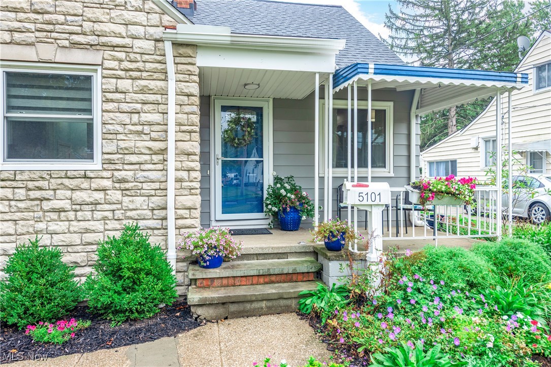 5101 Lucydale Avenue North Olmsted OH 44070