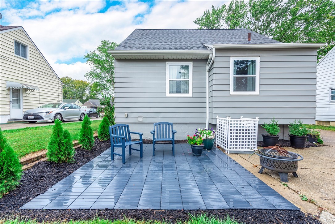 5101 Lucydale Avenue North Olmsted OH 44070