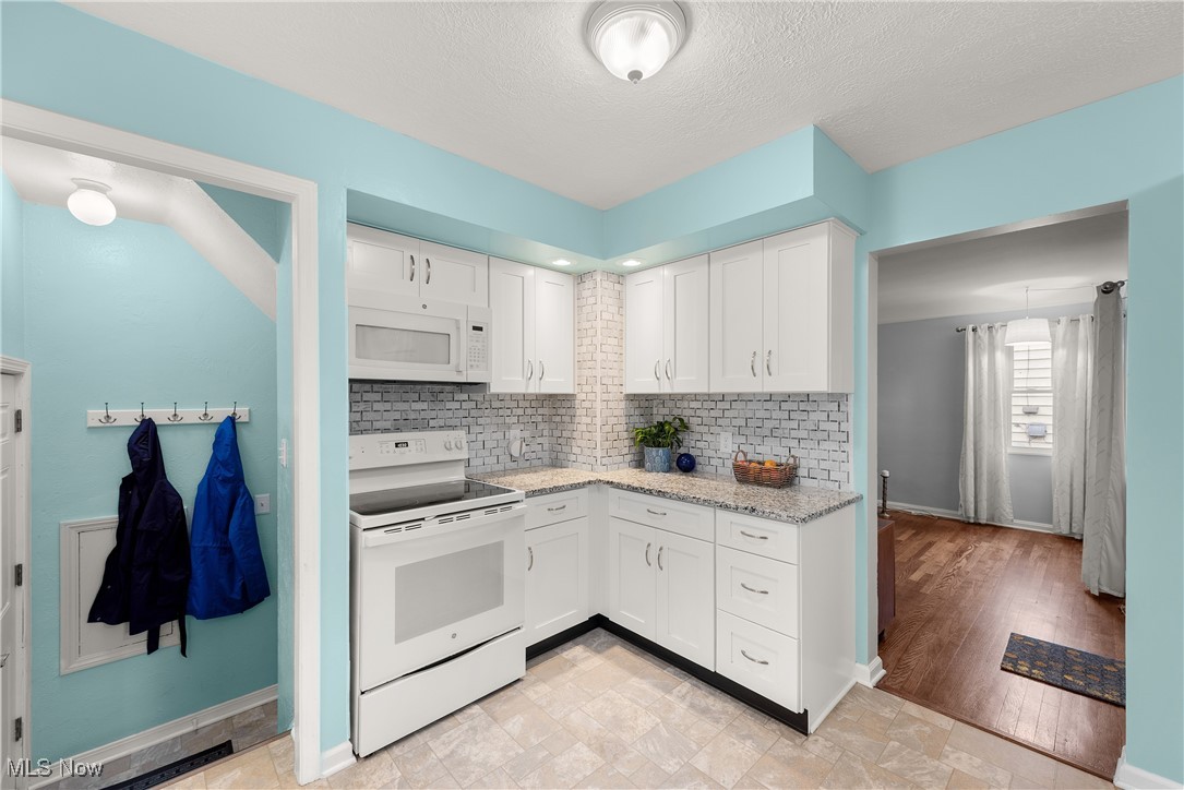 5101 Lucydale Avenue North Olmsted OH 44070