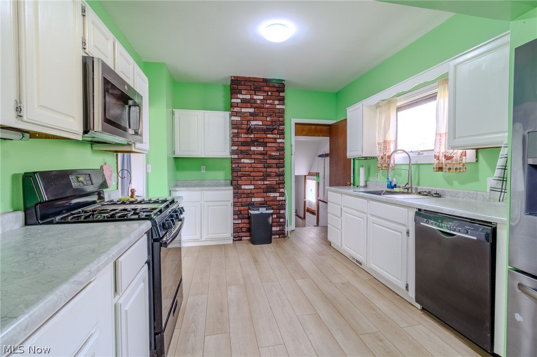 49 Lindbergh Avenue Barberton OH 44203