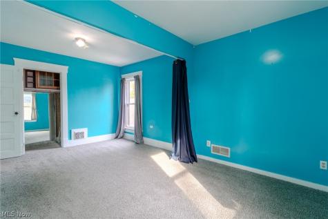 49 Lindbergh Avenue Barberton OH 44203