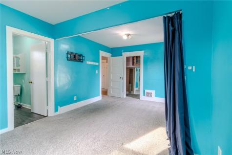 49 Lindbergh Avenue Barberton OH 44203