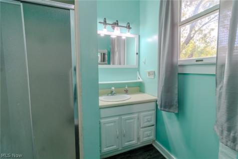 49 Lindbergh Avenue Barberton OH 44203