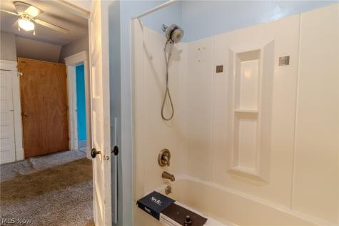 49 Lindbergh Avenue Barberton OH 44203
