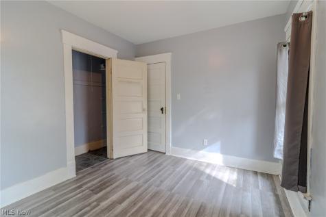 49 Lindbergh Avenue Barberton OH 44203