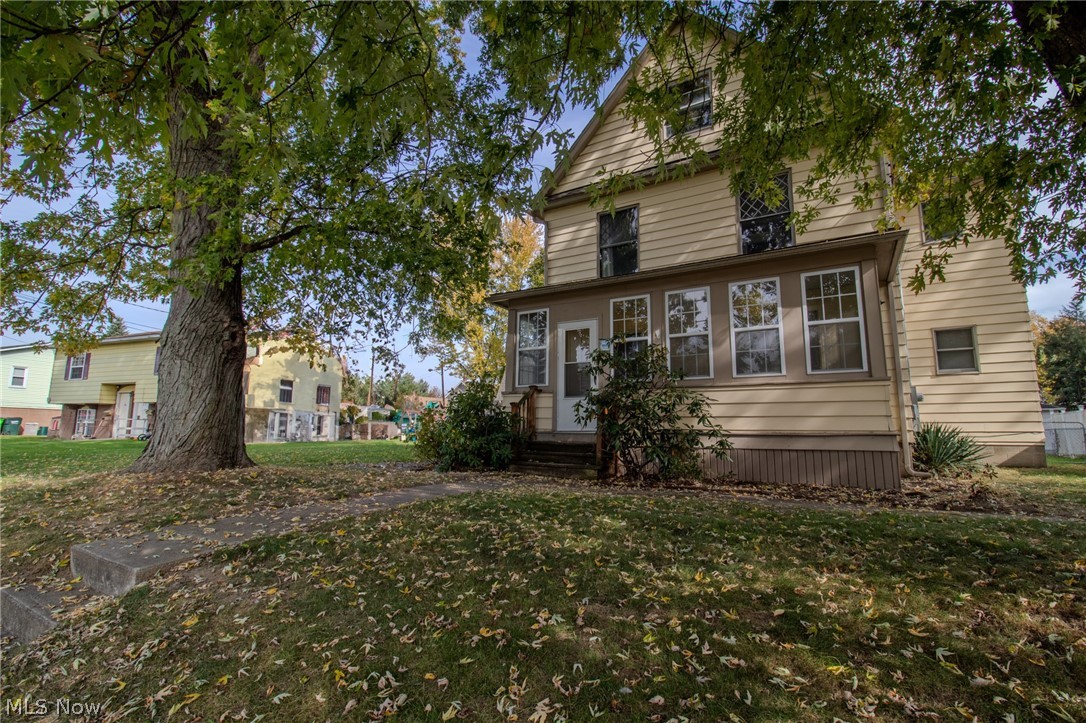 49 Lindbergh Avenue Barberton OH 44203