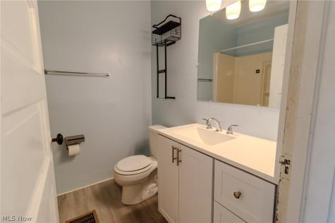 49 Lindbergh Avenue Barberton OH 44203