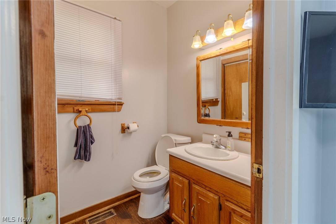 49 Lindbergh Avenue Barberton OH 44203