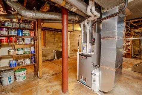 49 Lindbergh Avenue Barberton OH 44203